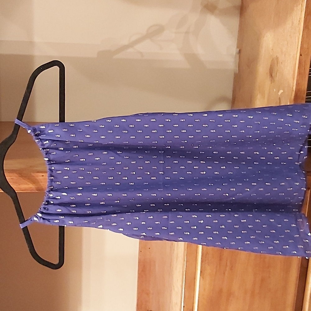 Ladies sleeveless blouse